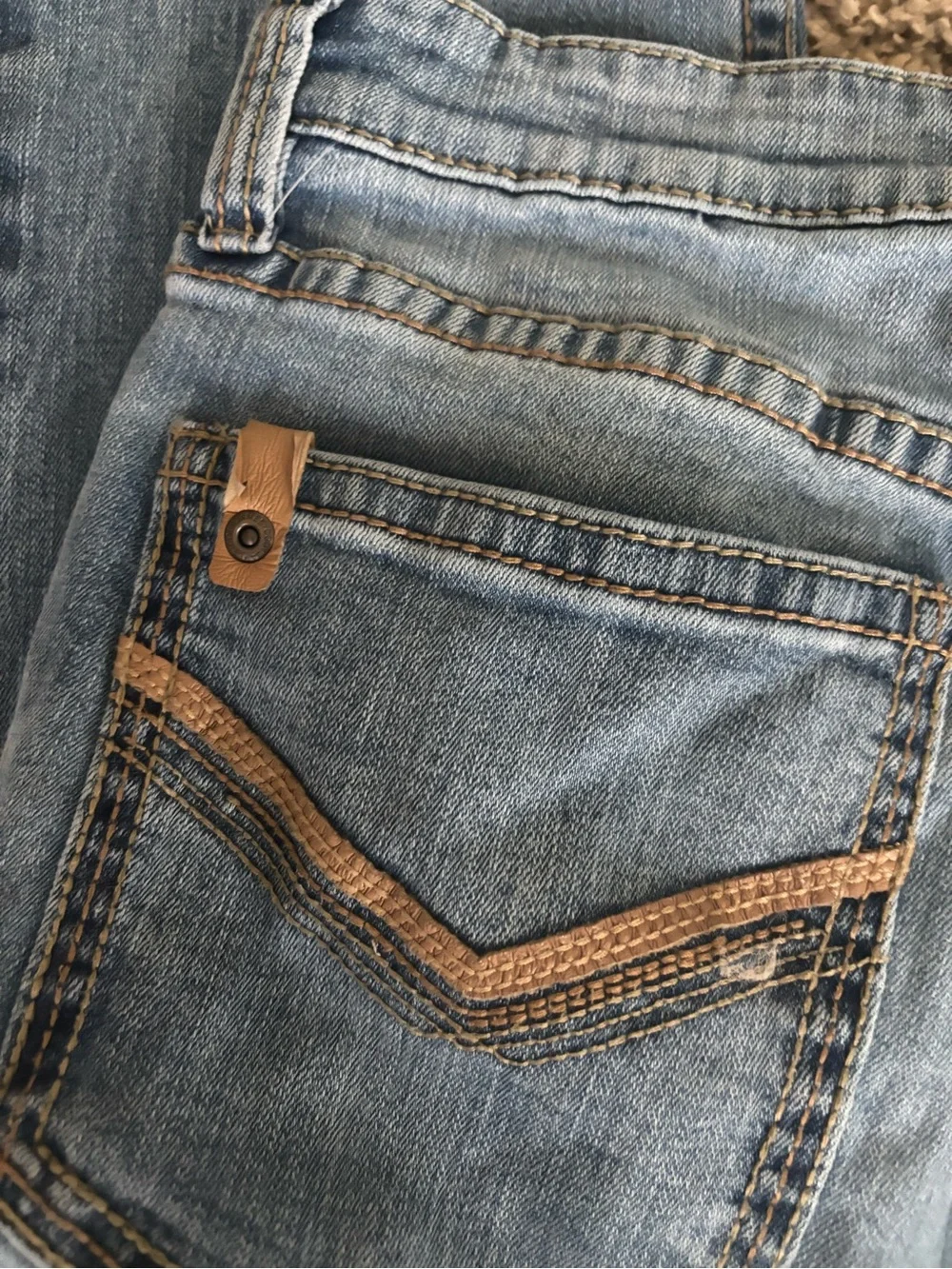 Men's Straight-Leg Denim Jeans in Light Blue Wash 34x30 Jackson Cody James